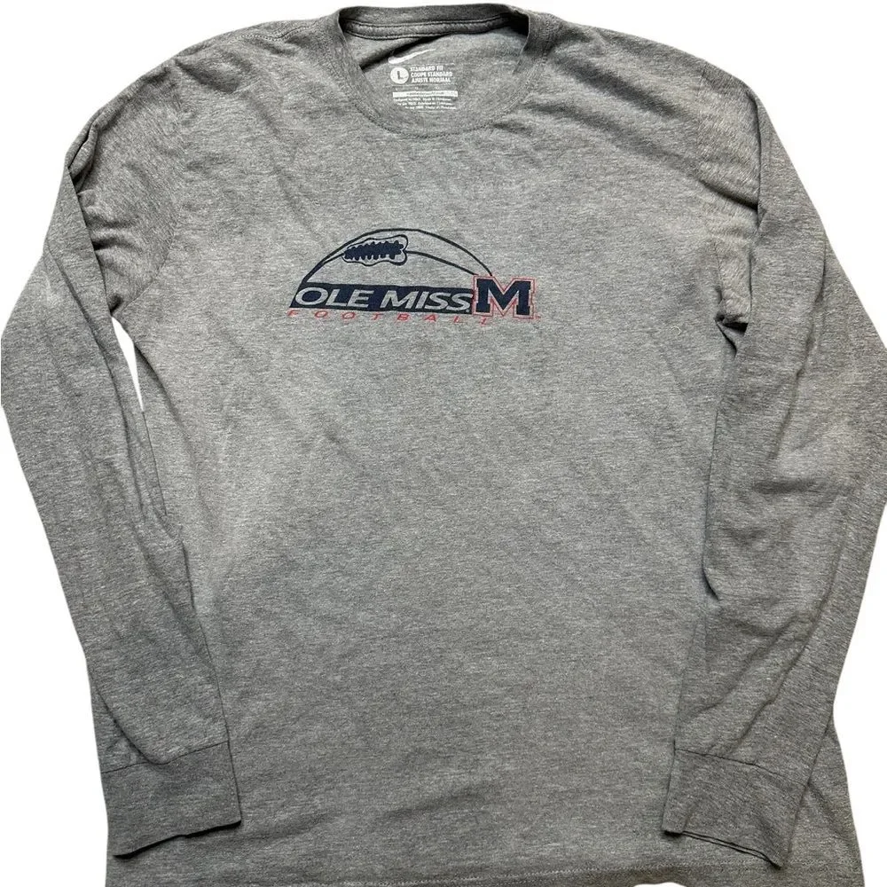 Nike Gray Long Sleeve‎ Shirt